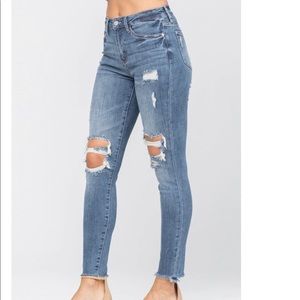 Judy Blue High Rise Destroyed Knee Skinny Jean. Size 9/29.
